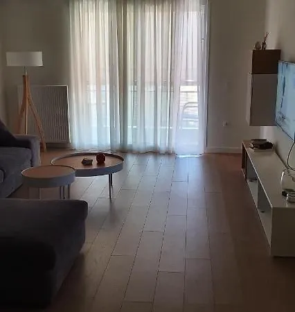 Cozy Penthouse Διαμέρισμα *